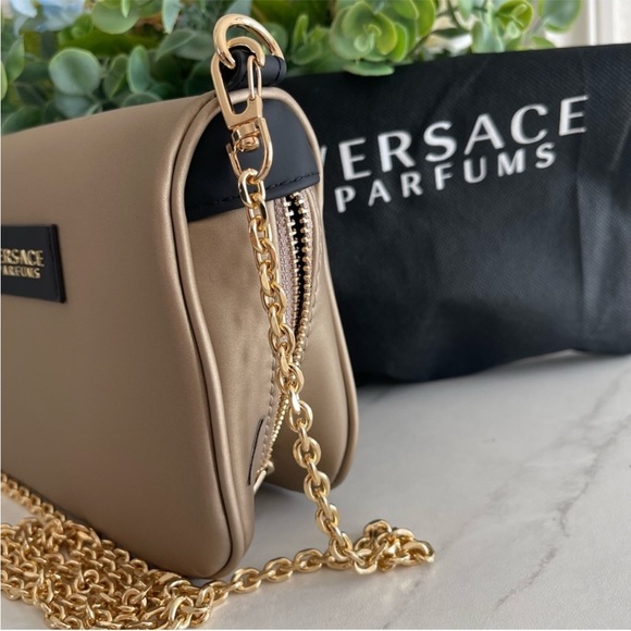 Versace - Picture 4 of 4